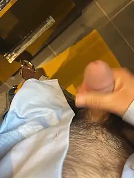 yannusgir33 online show from March 26, 3:21 pm