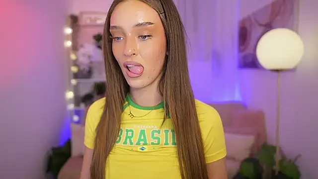 Clara Nia online show from January 11, 7:21 pm