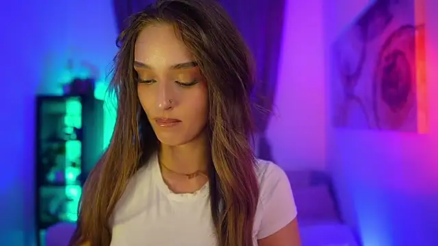 Clara Nia online show from November 1, 7:41 pm