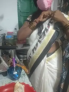 Snapshot of sweety006telugu chatting on July 18, 4:10 am sweety006telugu online show from July 18, 4:10 am