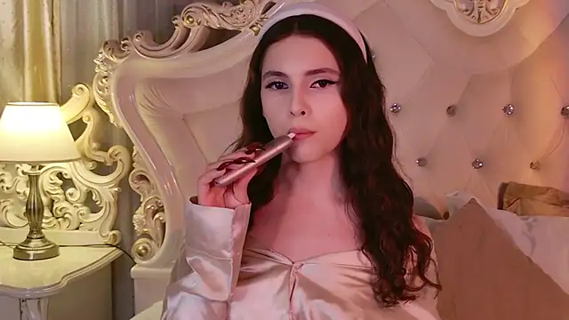 GIGI DAV online show from November 10, 8:58 pm