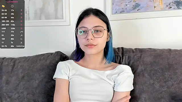 Snapshot of DarelleFare chatting on February 18, 11:11 am DarelleFare online show from February 18, 11:11 am
