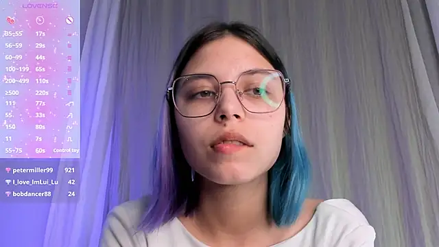 Snapshot of DarelleFare chatting on February 26, 5:10 pm DarelleFare online show from February 26, 5:10 pm