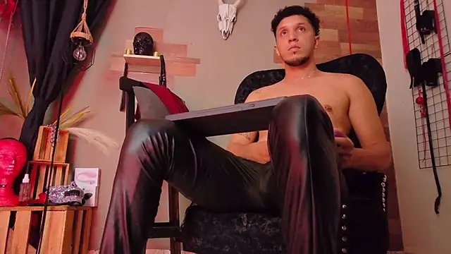 AngeloColleen online show from December 21, 6:20 pm