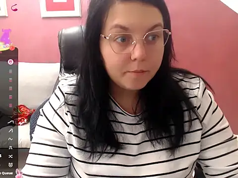 Wetandnaughtyxx online show from February 6, 10:00 am