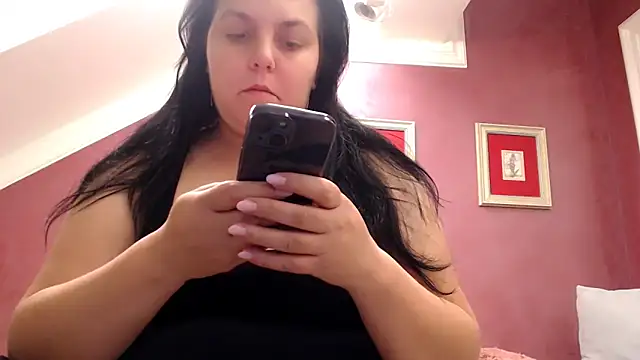 Snapshot of Wetandnaughtyxx chatting on October 12, 8:37 am Wetandnaughtyxx online show from October 12, 8:37 am