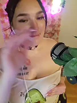 Snapshot of Jinyxx3 chatting on February 19, 4:22 pm Jinyxx3 online show from February 19, 4:22 pm