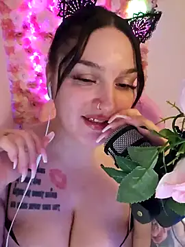 Snapshot of Jinyxx3 chatting on February 3, 4:10 pm Jinyxx3 online show from February 3, 4:10 pm