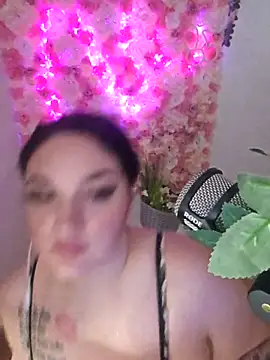 Snapshot of Jinyxx3 chatting on February 25, 11:10 am Jinyxx3 online show from February 25, 11:10 am