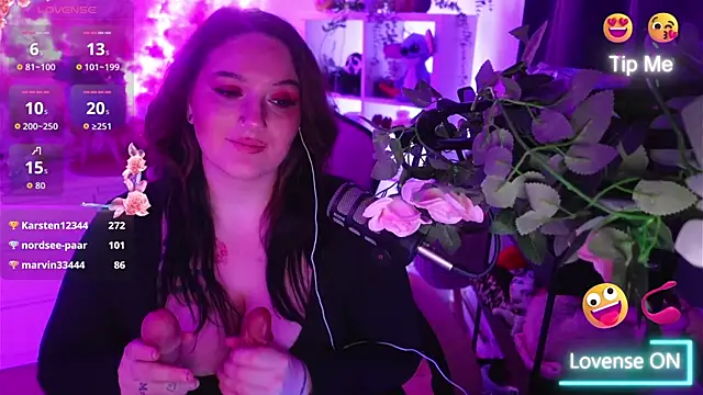 Snapshot of Jinyxx3 chatting on December 2, 4:25 am Jinyxx3 online show from December 2, 4:25 am