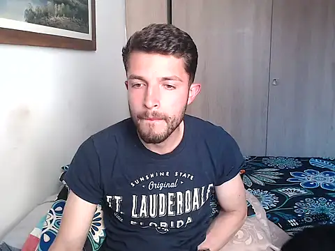 Snapshot of nickzeus98 chatting on April 25, 10:07 pm nickzeus98 online show from April 25, 10:07 pm