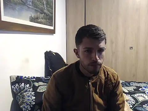 Snapshot of nickzeus98 chatting on April 15, 12:16 am nickzeus98 online show from April 15, 12:16 am