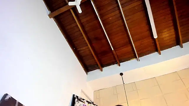 Snapshot of SamanthaMilann chatting on October 24, 10:14 am SamanthaMilann online show from October 24, 10:14 am