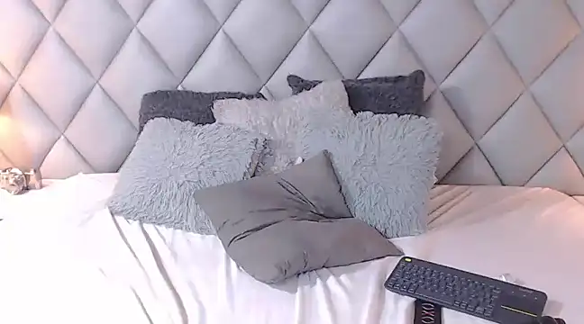 LalyCastro online show from February 11, 11:01 pm