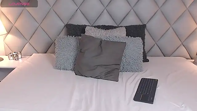 LalyCastro online show from March 6, 8:16 pm