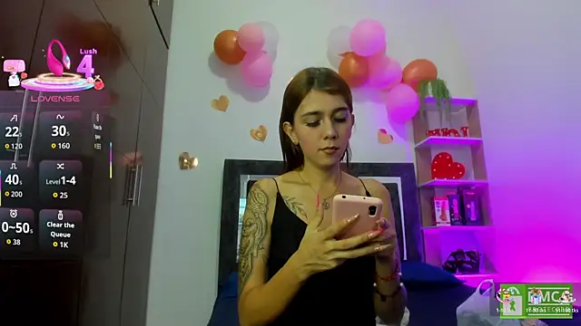 Nicol TransGirl online show from May 15, 4:43 am