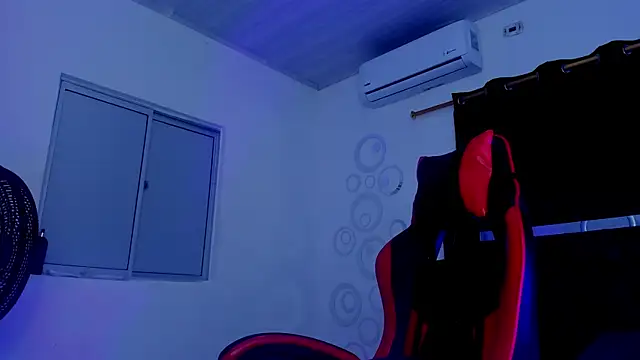 Snapshot of Nicol_TransGirl chatting on September 19, 4:16 am Nicol TransGirl online show from September 19, 4:16 am
