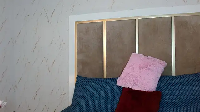 IsabelaWoods online show from February 20, 12:19 am