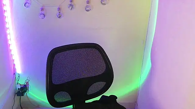 Lya1 ch online show from March 3, 9:33 pm