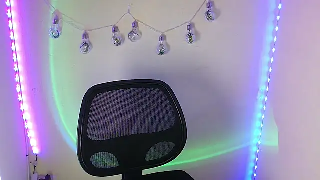 Snapshot of Lya1_ch chatting on November 12, 10:24 pm Lya1 ch online show from November 12, 10:24 pm