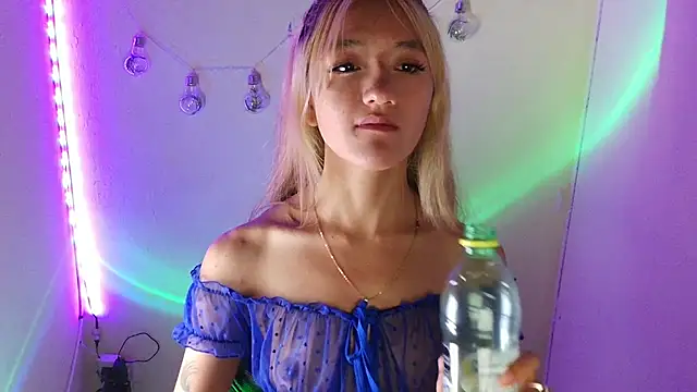 Lya1 ch online show from March 12, 9:52 pm