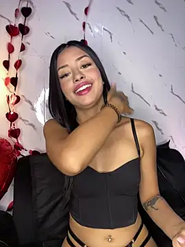 Snapshot of Miss_karol chatting on February 14, 6:29 pm Miss karol online show from February 14, 6:29 pm