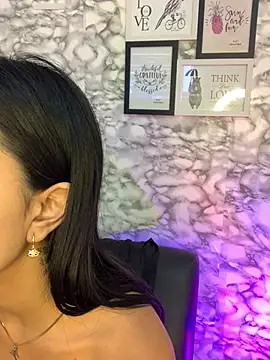 Miss karol online show from February 5, 4:25 pm