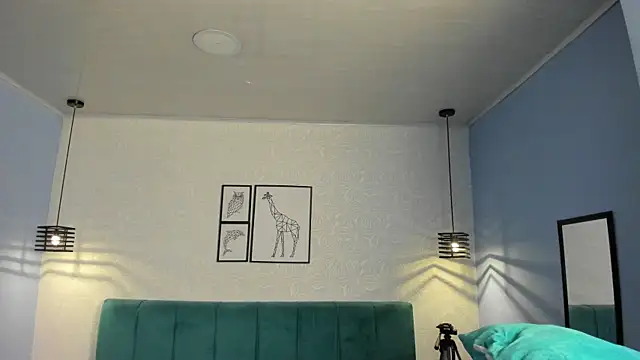 ninna curly online show from December 2, 3:41 am