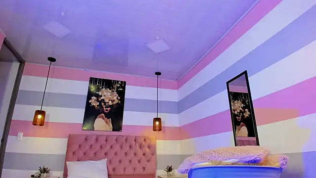 ninna curly online show from December 17, 4:50 am