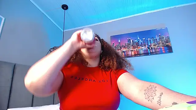 ninna curly online show from November 27, 10:32 pm