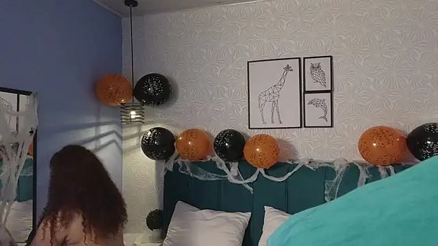 ninna curly online show from October 24, 4:44 am