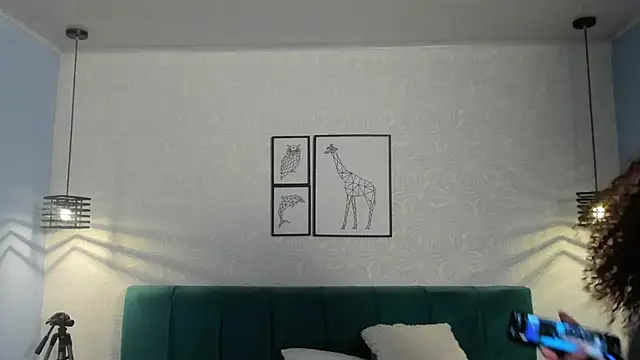 ninna curly online show from April 2, 3:46 am