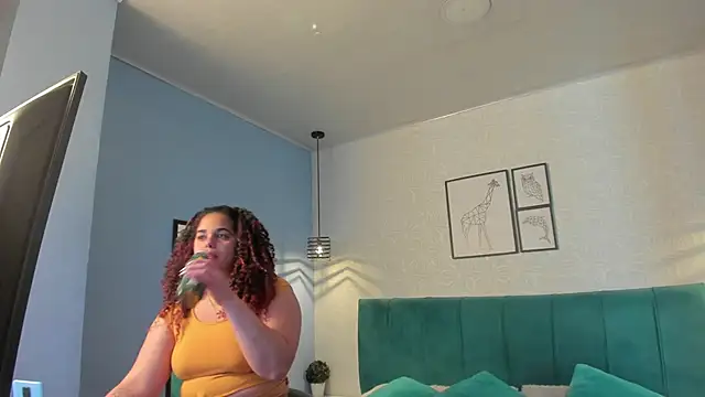 Snapshot of ninna_curly chatting on September 10, 9:36 pm ninna curly online show from September 10, 9:36 pm