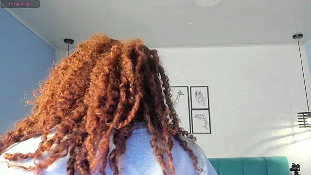 ninna curly online show from April 25, 4:04 am