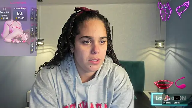 Snapshot of ninna_curly chatting on September 15, 4:13 am ninna curly online show from September 15, 4:13 am