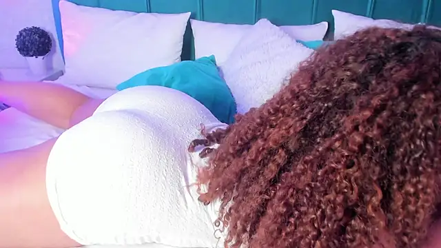 ninna curly online show from February 7, 9:17 am