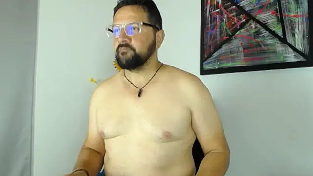 Snapshot of Daniel_08_8 chatting on March 21, 2:28 am Daniel 08 8 online show from March 21, 2:28 am