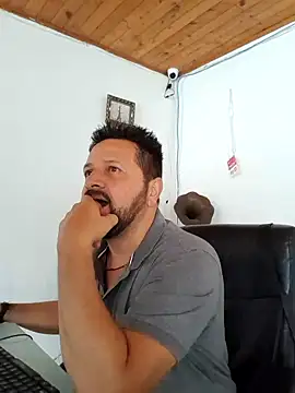 Snapshot of Daniel_08_8 chatting on February 11, 7:27 pm Daniel 08 8 online show from February 11, 7:27 pm