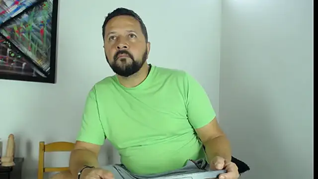 Snapshot of Daniel_08_8 chatting on March 9, 1:48 pm Daniel 08 8 online show from March 9, 1:48 pm