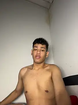 Santiago-Thompson online show from November 3, 4:21 pm