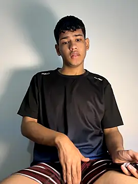 Santiago-Thompson online show from December 15, 6:47 pm