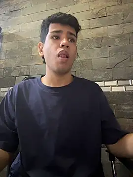 Santiago-Thompson online show from November 19, 9:26 pm