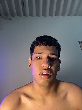 Santiago-Thompson online show from December 3, 8:19 pm