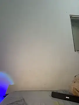 Santiago-Thompson online show from November 17, 10:47 pm