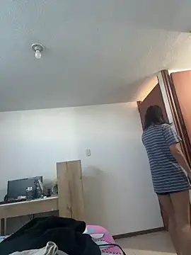 Snapshot of LiLy_kIndly chatting on October 25, 1:23 pm LiLy kIndly online show from October 25, 1:23 pm