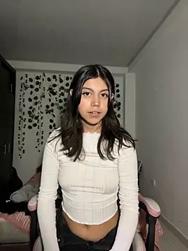 Snapshot of LiLy_kIndly chatting on November 16, 12:15 am LiLy kIndly online show from November 16, 12:15 am