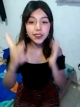 Snapshot of LiLy_kIndly chatting on February 16, 1:14 am LiLy kIndly online show from February 16, 1:14 am