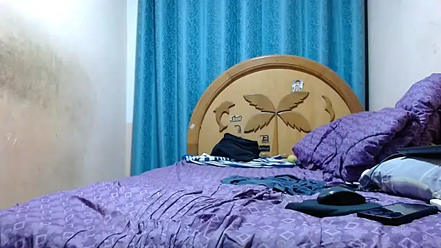 Snapshot of nakedlima chatting on June 15, 5:18 am nakedlima online show from June 15, 5:18 am