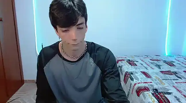 H3ll B0I online show from March 6, 5:14 am