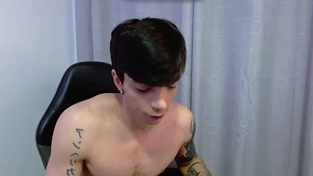 H3ll B0I online show from September 23, 4:19 am